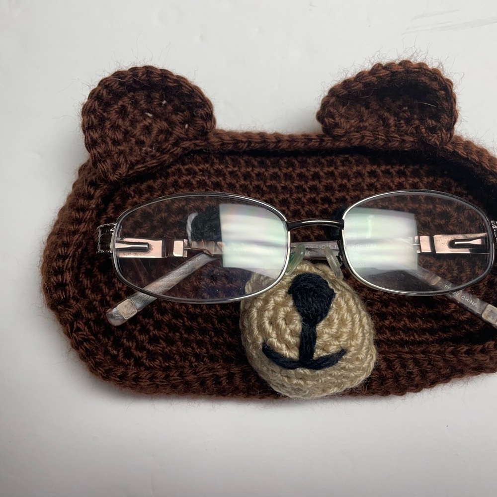 Brown Bear Glasses Holder